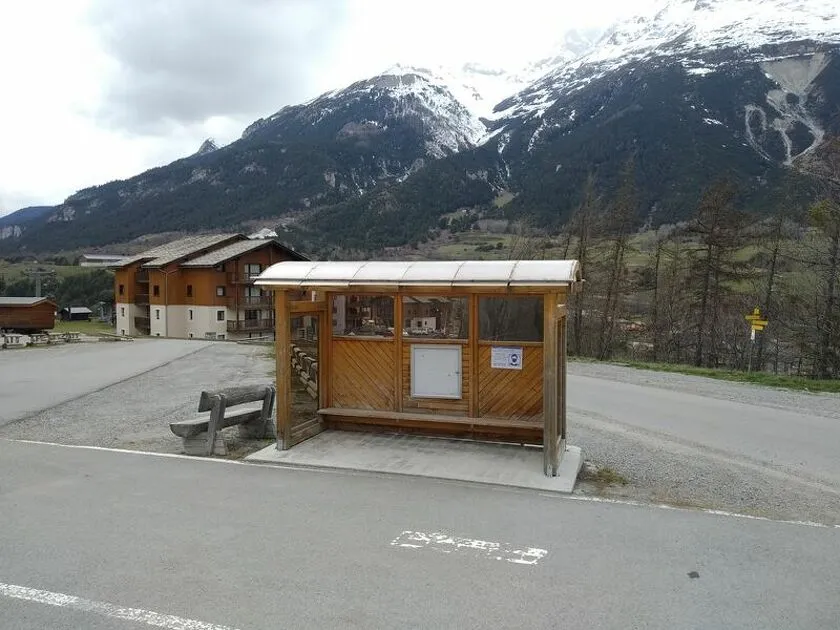Bushalte N°343 : Pied de Pistes - C. Mougel - CCHMV