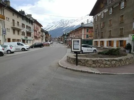 Arrêt de bus N°325 : Flambeau