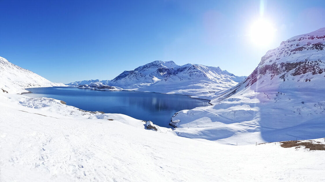 © Paysage hivernal de la station de ski de Val Cenisval-cenis-domaine-pietons - SEM du Mont Cenis