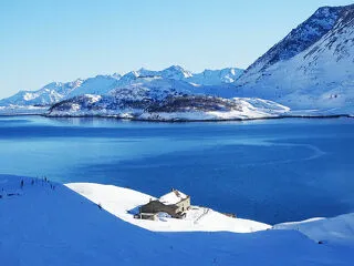 © Paysage hivernal de la station de ski de Val Cenisval-cenis-domaine-pietons - SEM du Mont Cenis