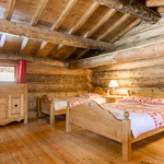 © à Val Cenis-Sollières, les Cabanes en Montagne, logements insolites et chambres d'hôte - Gîtes de France