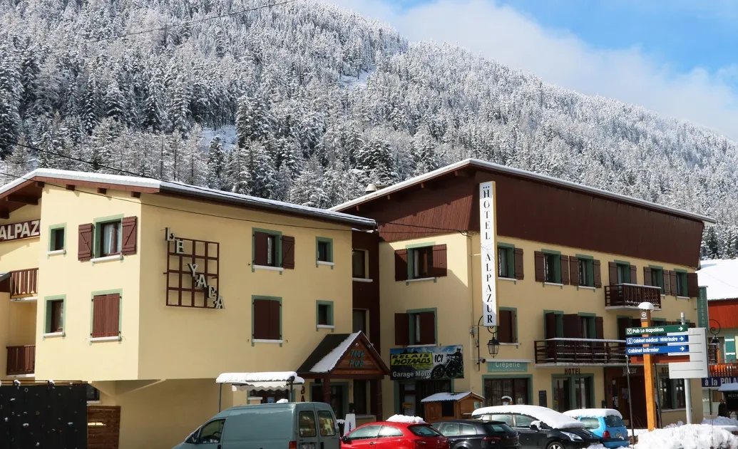© val-cenis-lanslebourg-hotel-alpazur - Alpazur