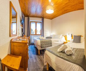 val-cenis-lanslebourg-hotel-relais-2-cols-chambre - Pierre Gagniere