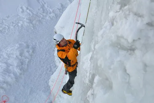 Val Cenis Cascade de Glace - Inleiding tot ijsklimmen in de winter