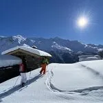 © Skieurs en randonnée à ski - Maison des guides de Val Cenis