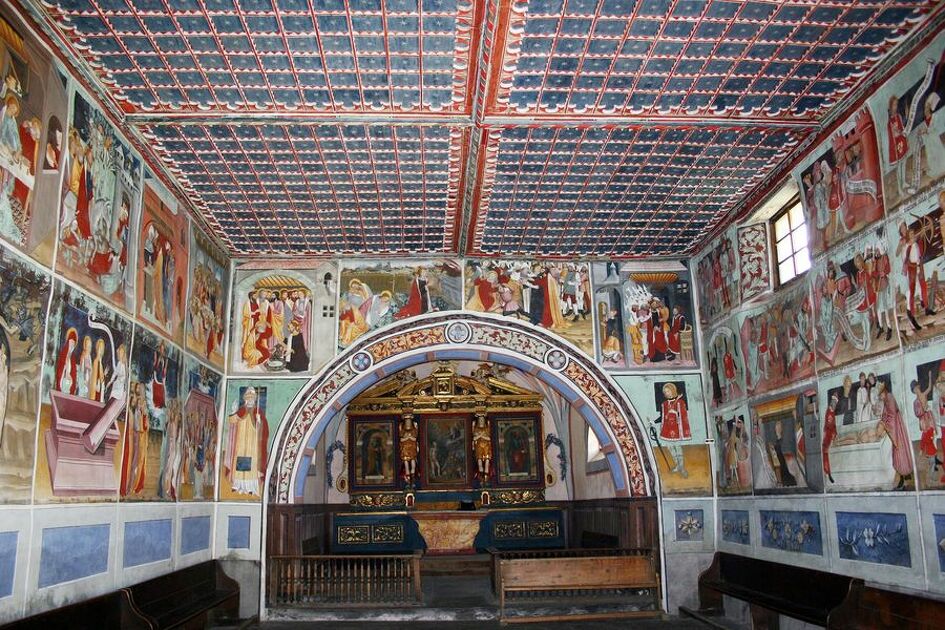 © Vue intérieure de la chapelle St Sébastien à Val Cenis Lanslevillard - HMVT