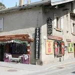 © Voorkant kaaswinkel Chez Anouchka - C. Royer