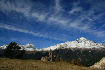 © Eglise St Pierre d'Extravache à Val Cenis Bramans - Jean-François Durand