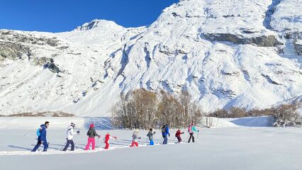 © Sortie raquettes avec la Maison des guides de Val Cenis - Karine Routin