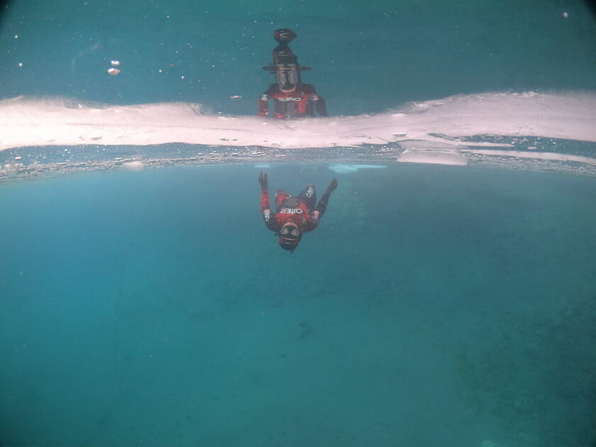 © Apnée sous glace avec Sensations Vanoise - Fabrice Huteau