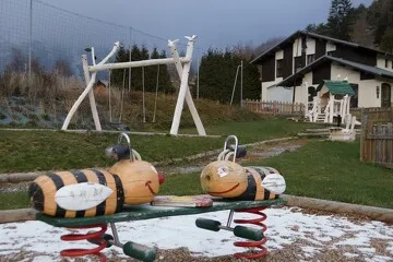 © A Val-Cenis Termignon, l'aire-de-jeux de la Fennaz - OTHMV