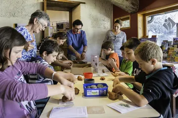Become a prehistoric potter! - D. Rault