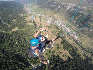 Parapente vlucht - Per luchtparapente