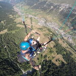 © Vol en parapente - By air Parapente