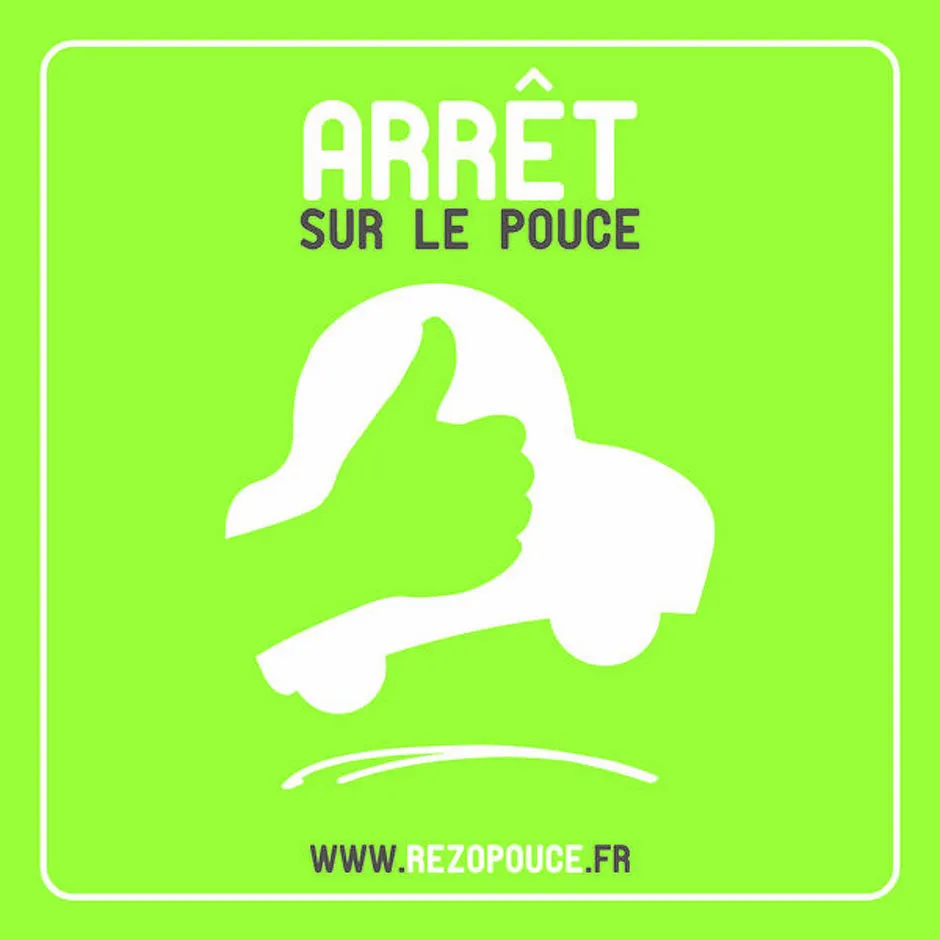 Hitchhiking point: Roundabout at the village exit - Rezo Pouce