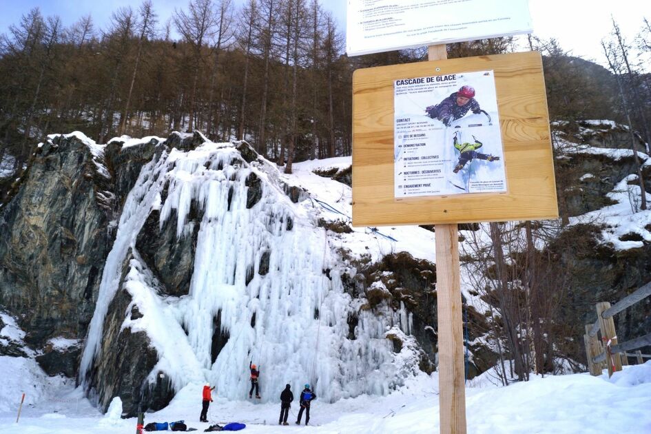 © Assosiation Guides Glace Maurienne - I.Pauwels-Etiévant - OT HMV