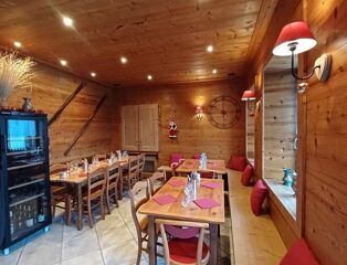 © Restaurant "Chez Louis" à Val Cenis-Lanslebourg - P.Montores