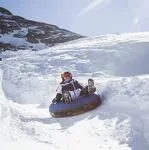 © Snowtubing - OT HMV
