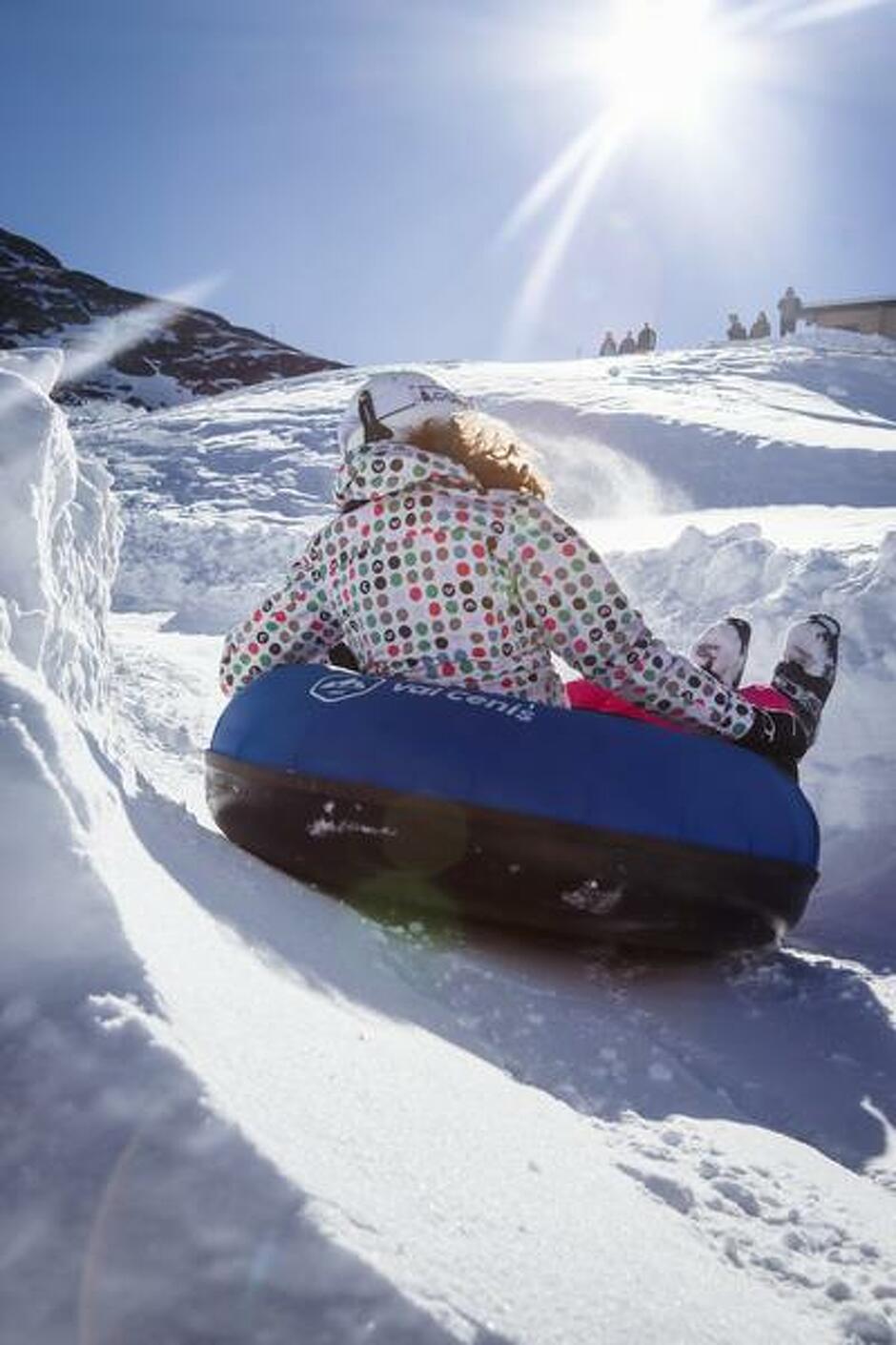 © Snowtubing - OT HMV