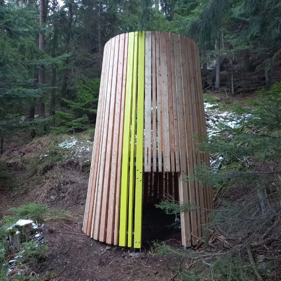 © Cabane en forêt - CCHMV APN