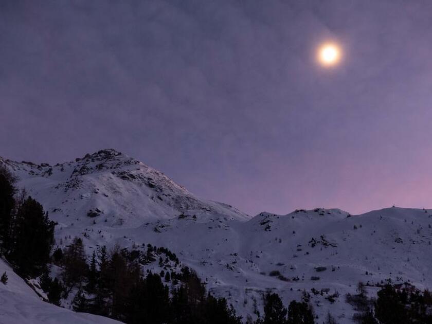 © Soirée raquettes avec la Maison des Guides de Val Cenis - R.Salles - OTHMV