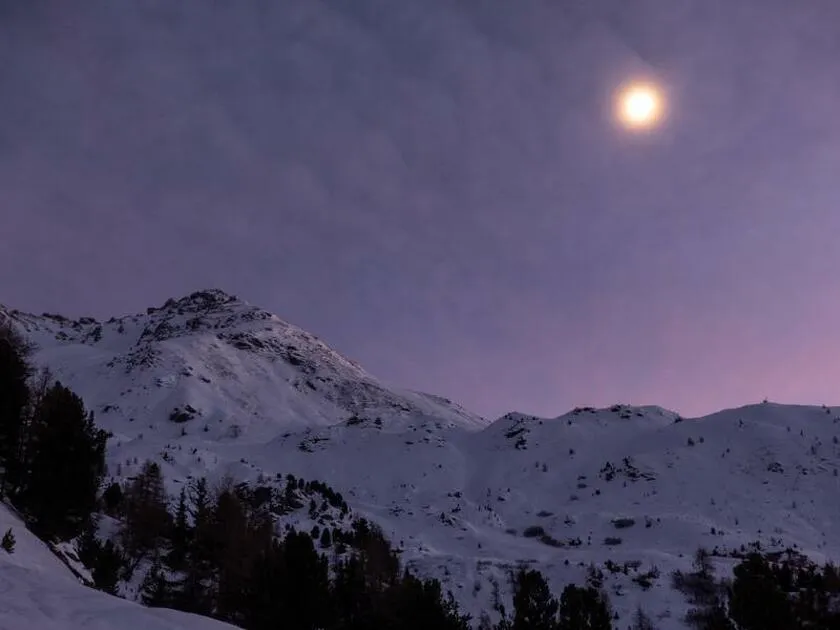 © Soirée raquettes avec la Maison des Guides de Val Cenis - R.Salles - OTHMV