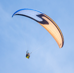 © Parapente avec Théo Camus à Aussois - D.Cuvelier - OT HMV