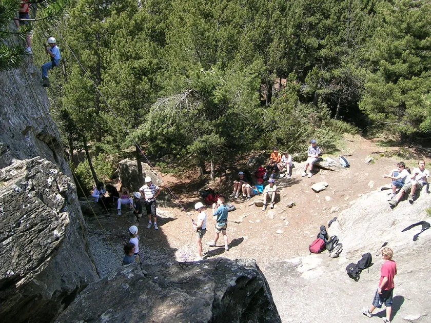 © escalade_rocher_de_la_Madeleine_.jpg - cis val cenis