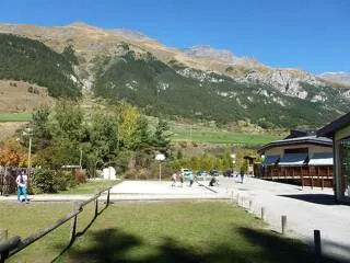 © façade_CIS___montagne.jpg - CIS