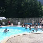 © coin_piscine_jeunes.jpg - CIS