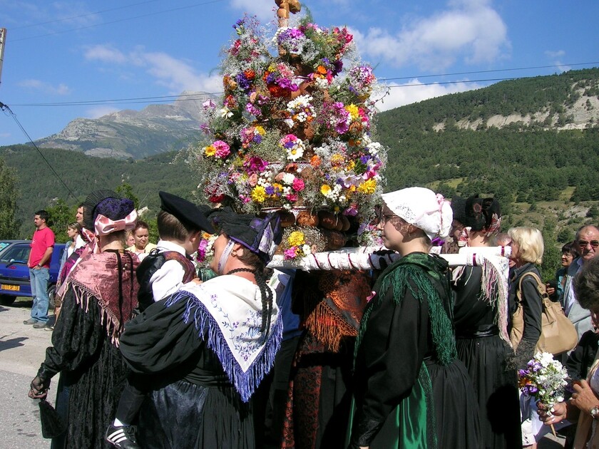 © Fête traditionnelle du 15 août à Val Cenis-Bramans - OTHMV