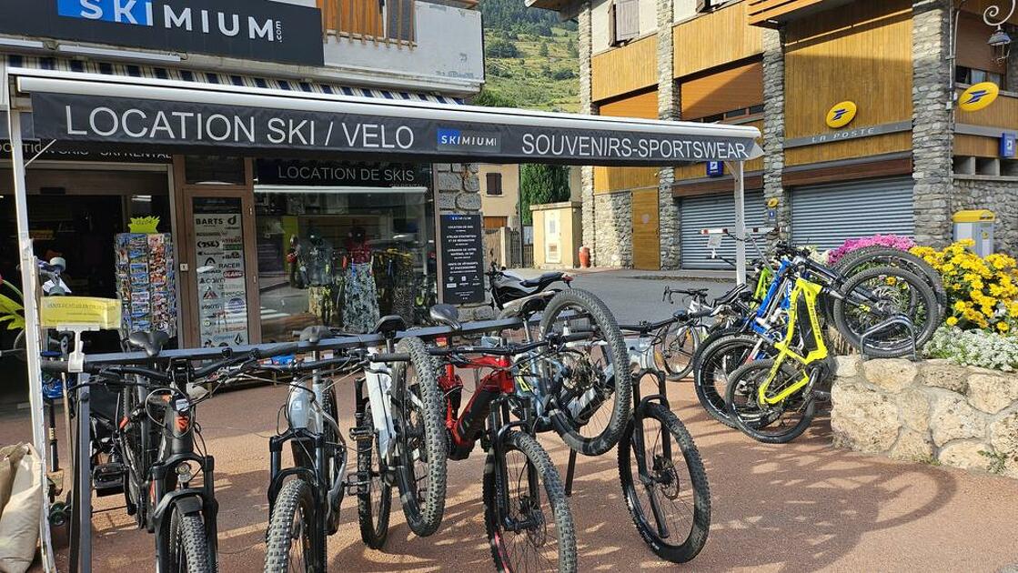 © Magasin Skimium Tétras Sports à Val Cenis Lanslebourg - S.Péant