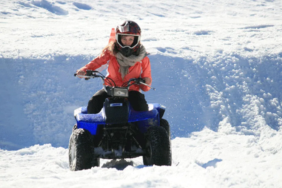 © Ski_Quad_Ados.jpg - Neige et Soleil