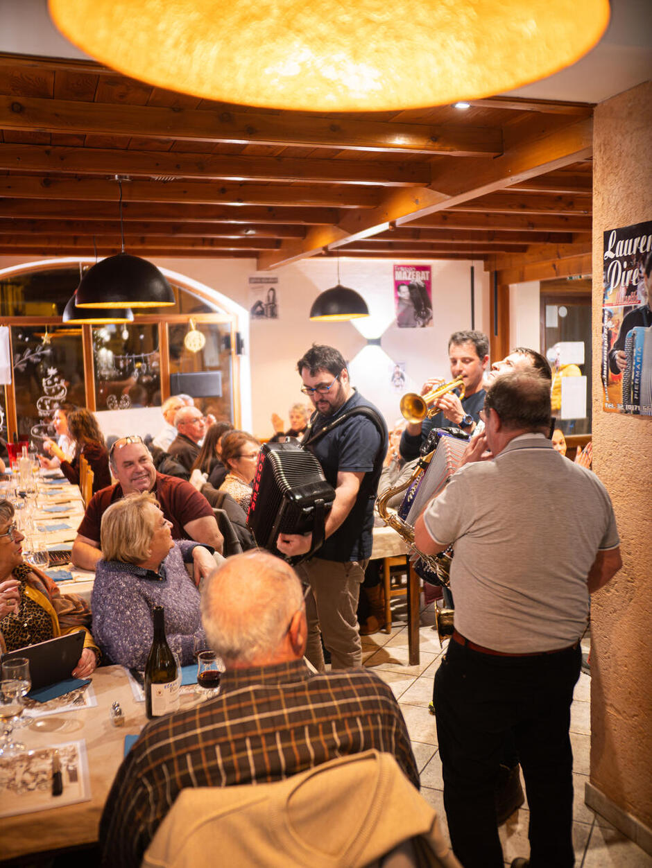 © Restaurants-accordéon du FNA à Val-Cenis - D.Cuvelier-OTHMV