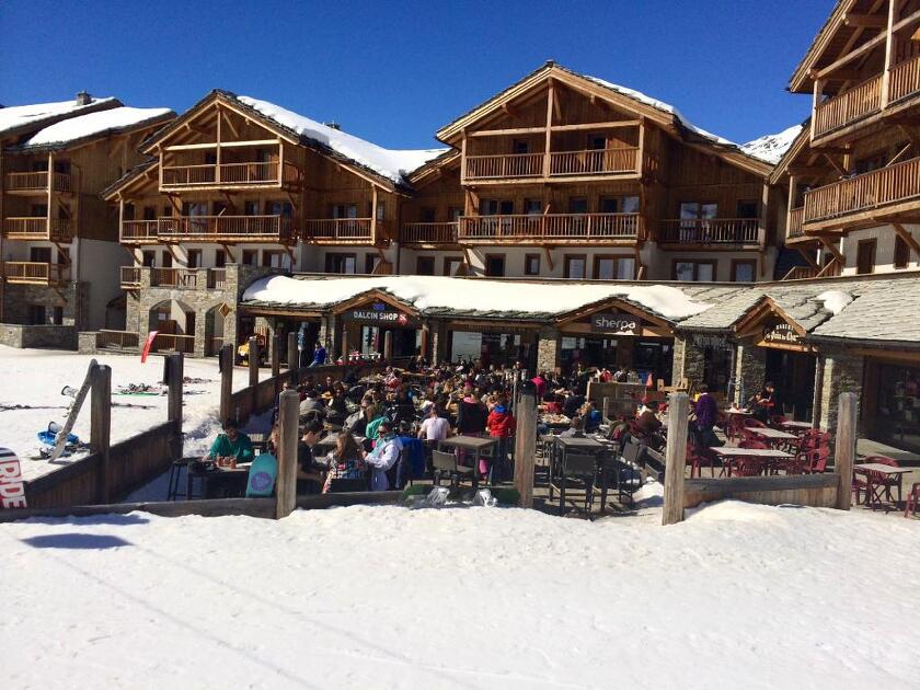 © Bar-restaurant Aux 2 Mousses à Val Cenis-Lanslebourg - OTHMV