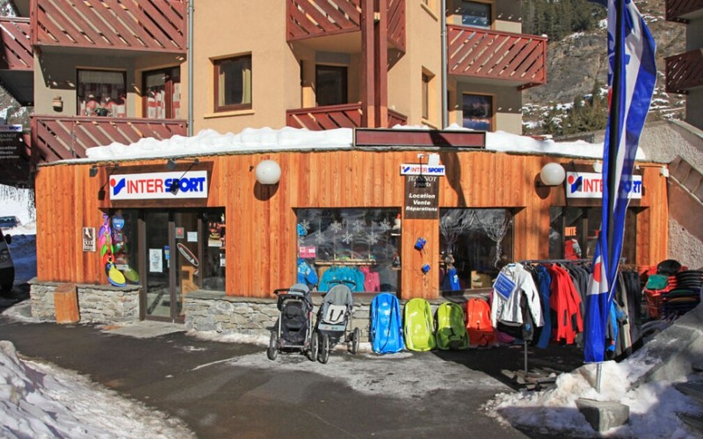© Magasin Intersport à Val Cenis le Haut - Jeannot Sports