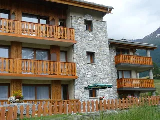 val-cenis-lanslevillard-residence-les-mélèzes - a.desimone