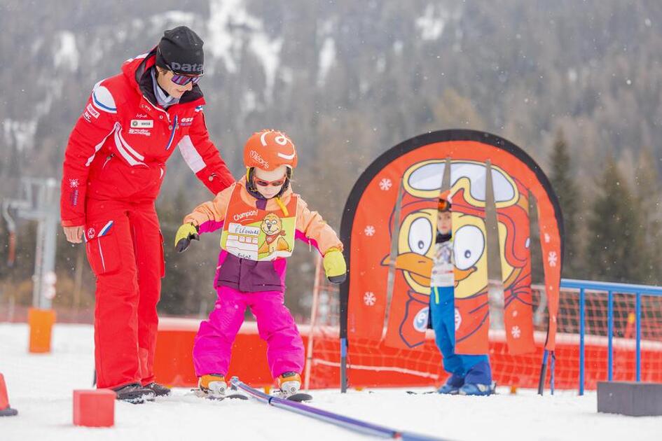 © Enfant skiant - ESF Val Cenis - Nils LOUNA