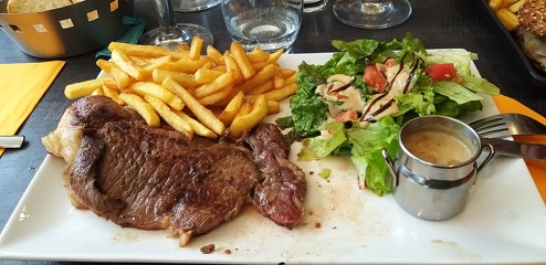 © Restaurant "la Tête à l'Envers" à Val Cenis-Sollières - bantin Daniel