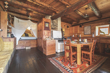 © Val Cenis Termignon gîte le Relais de Charlemagne location insolite 2 personnes - HMVT