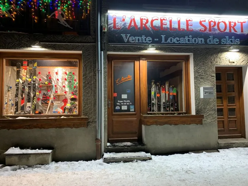 © L'Arcelle Skis à Val Cenis-Lanslevillard - L'Arcelle