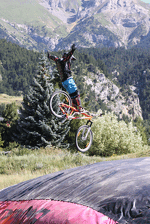 © BMX_1.gif - Neige et Soleil