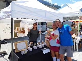© Marché produits locaux à Val Cenis-Bramans - Les 14 Chapeaux