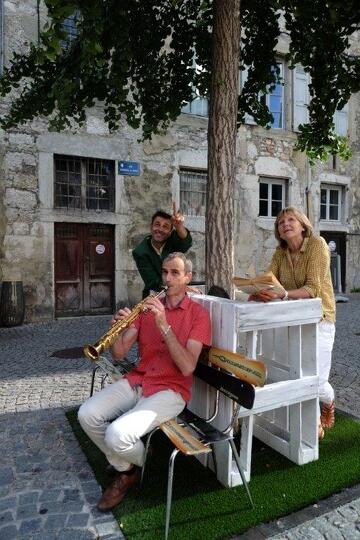 © Spectacle de rue à Val Cenis-Sardières - S.Perez - Facim