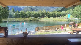 © Guinguette, plage de sable et jeux d'eau_Val-Cenis - Evolution 2 Val Cenis