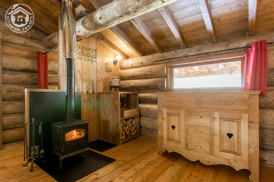 © à Val Cenis-Sollières, les Cabanes en Montagne, logements insolites et chambres d'hôte - Gîtes de France