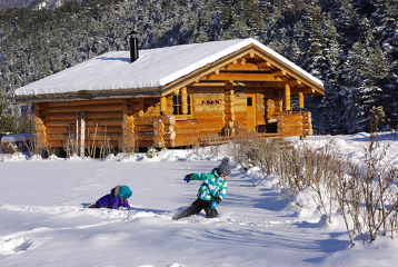© à Val Cenis-Sollières, les Cabanes en Montagne, logements insolites et chambres d'hôte - Gîtes de France