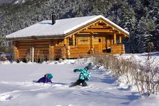 © à Val Cenis-Sollières, les Cabanes en Montagne, logements insolites et chambres d'hôte - Gîtes de France