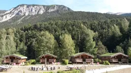 © in Val Cenis, the Mountain Cabins, unusual accommodation and guest rooms - F.Dejardin