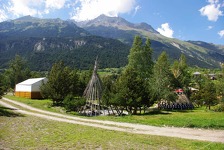 © val-cenis-sollière-sardière-camping-le-chenantier-logement-insolite-cabane - F.Dejardin